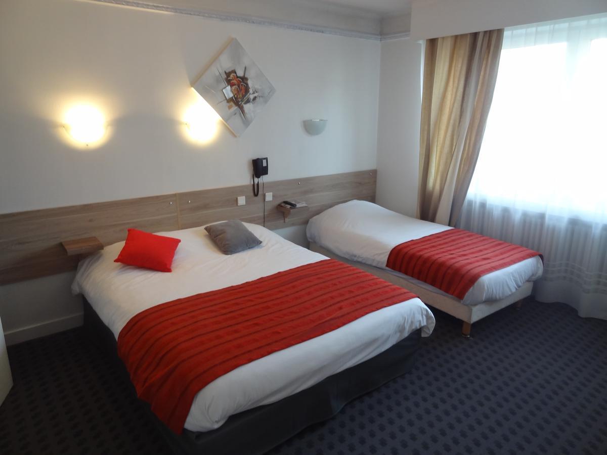 Les Ambassadeurs Hotel Saint-Chamond Kültér fotó