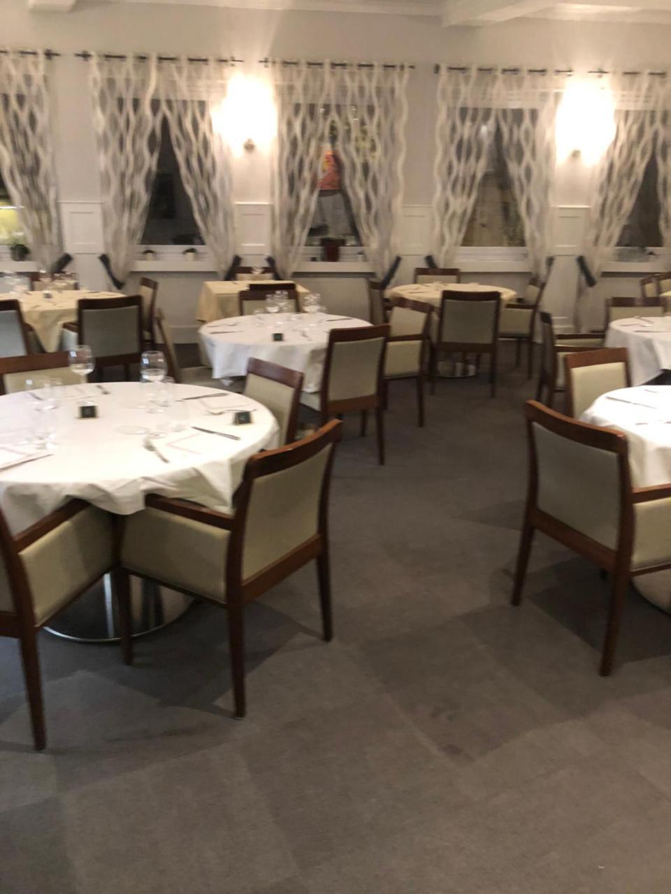 Les Ambassadeurs Hotel Saint-Chamond Kültér fotó